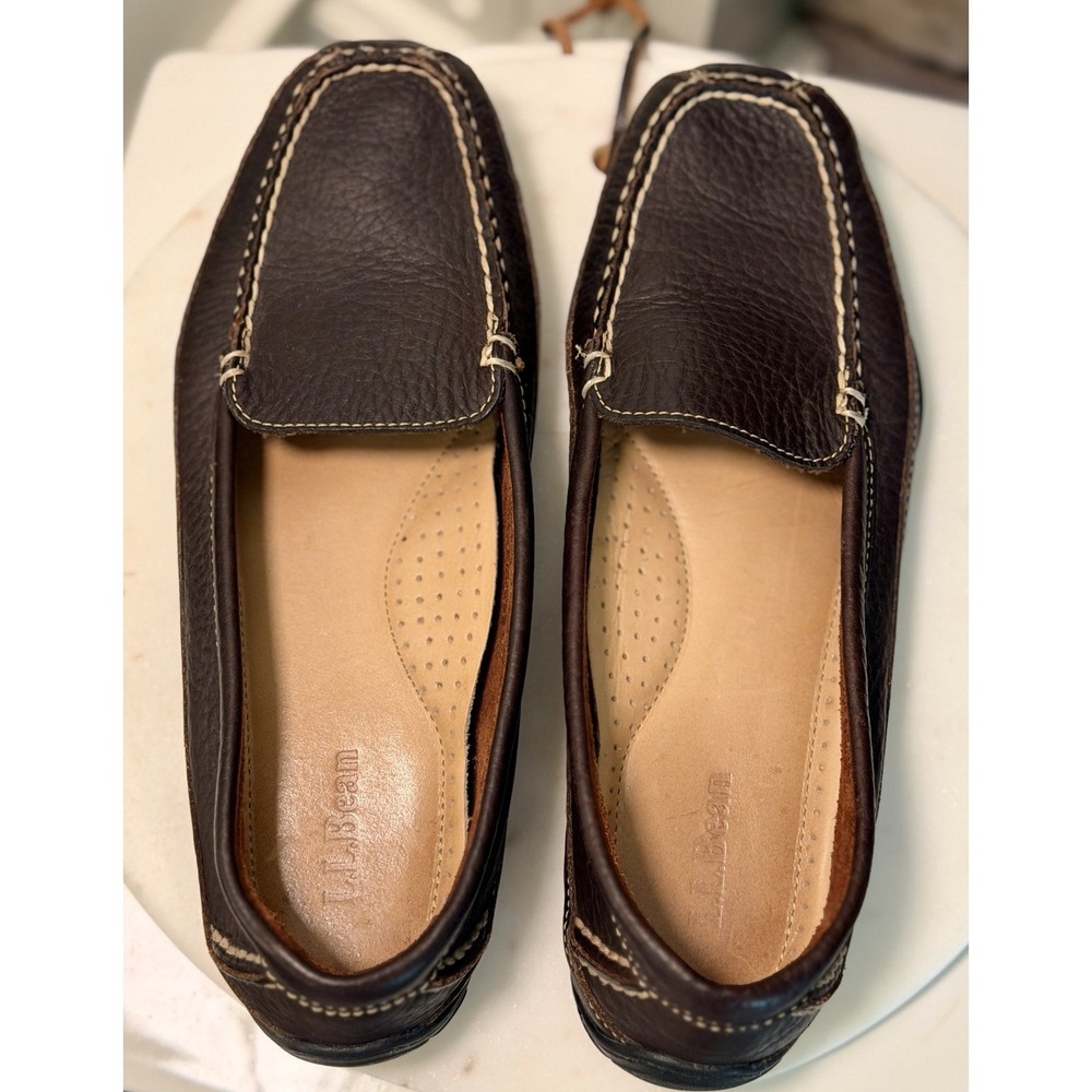 LL Bean Leather Driving Mocs Loafers Womens 9M Vibram Sole Brown Pebbled Leather